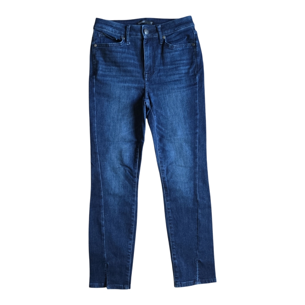 Simply Vera Dark Wash Crop Jeans